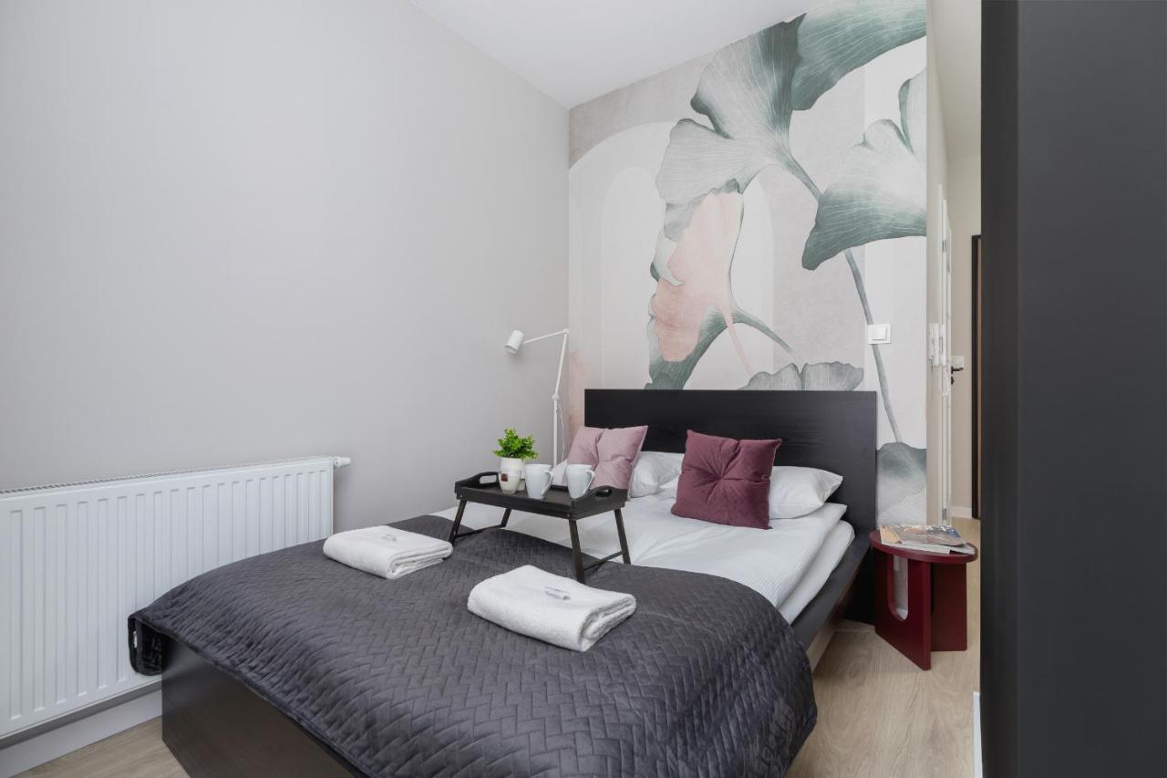 Apartment Casa Feliz Zablocie For 4 Guests Cracow By Renters *